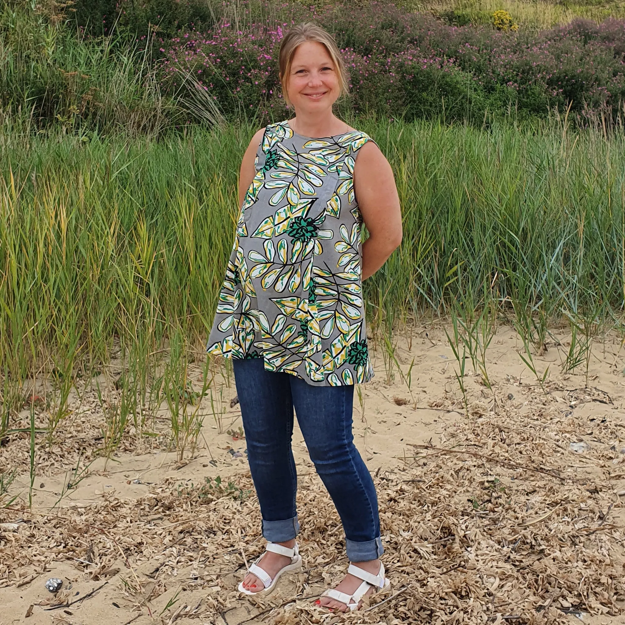 Maternity & Nursing Top - Poppy - Abstract Green