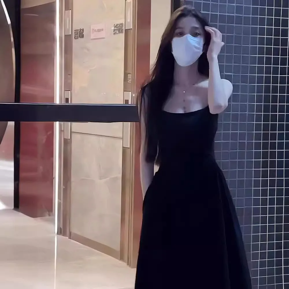 Minimalist Style Basic Style Vest Strap Dress Hepburn Style Little Black Dress Women's Summer 2025 New
