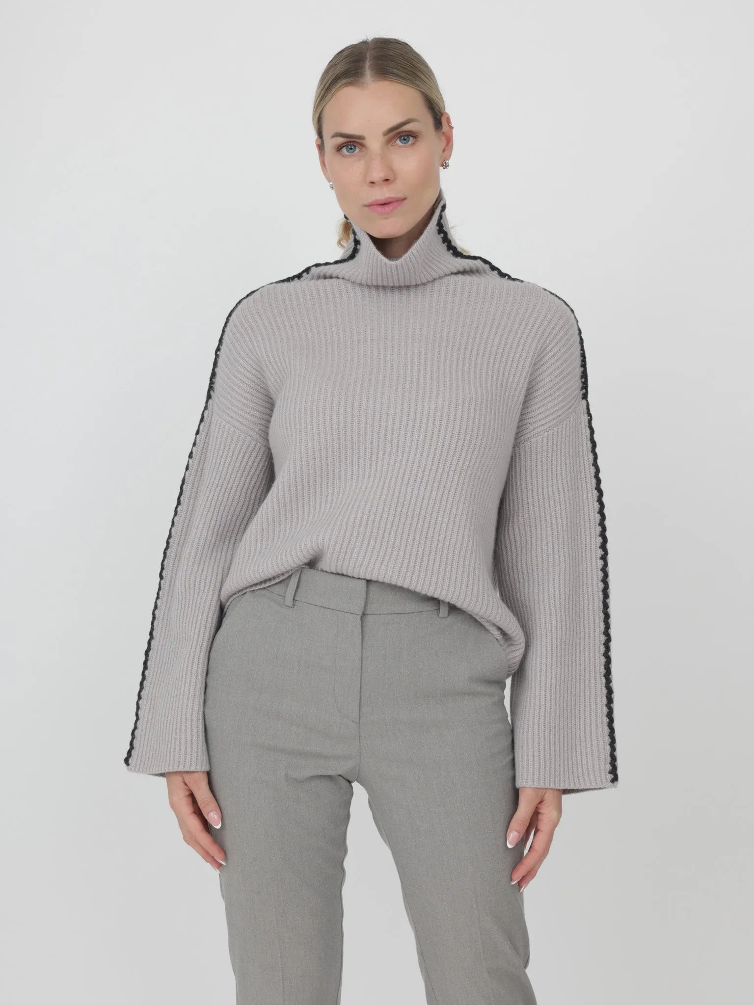 ORTENZIA TURTLENECK