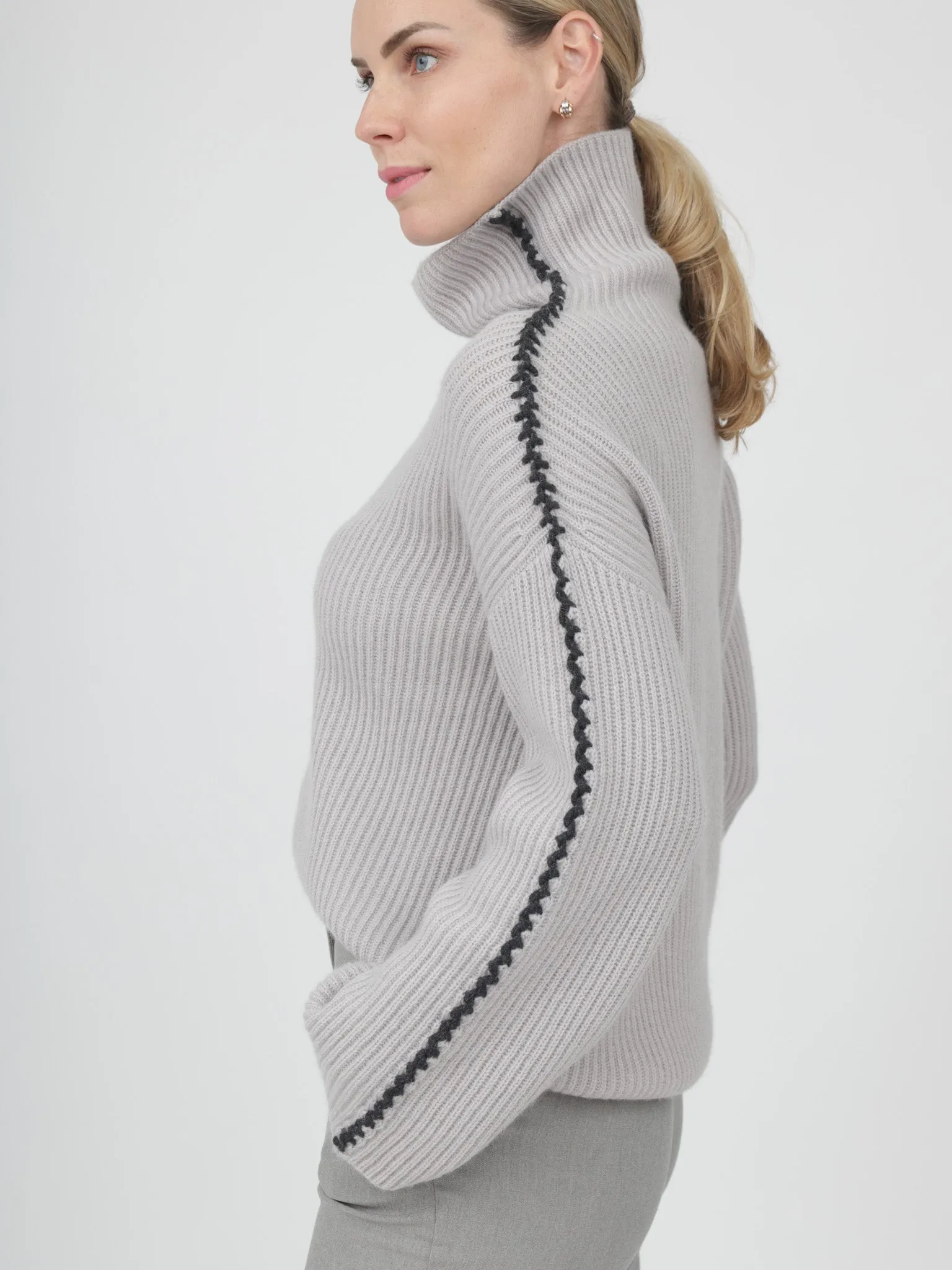 ORTENZIA TURTLENECK