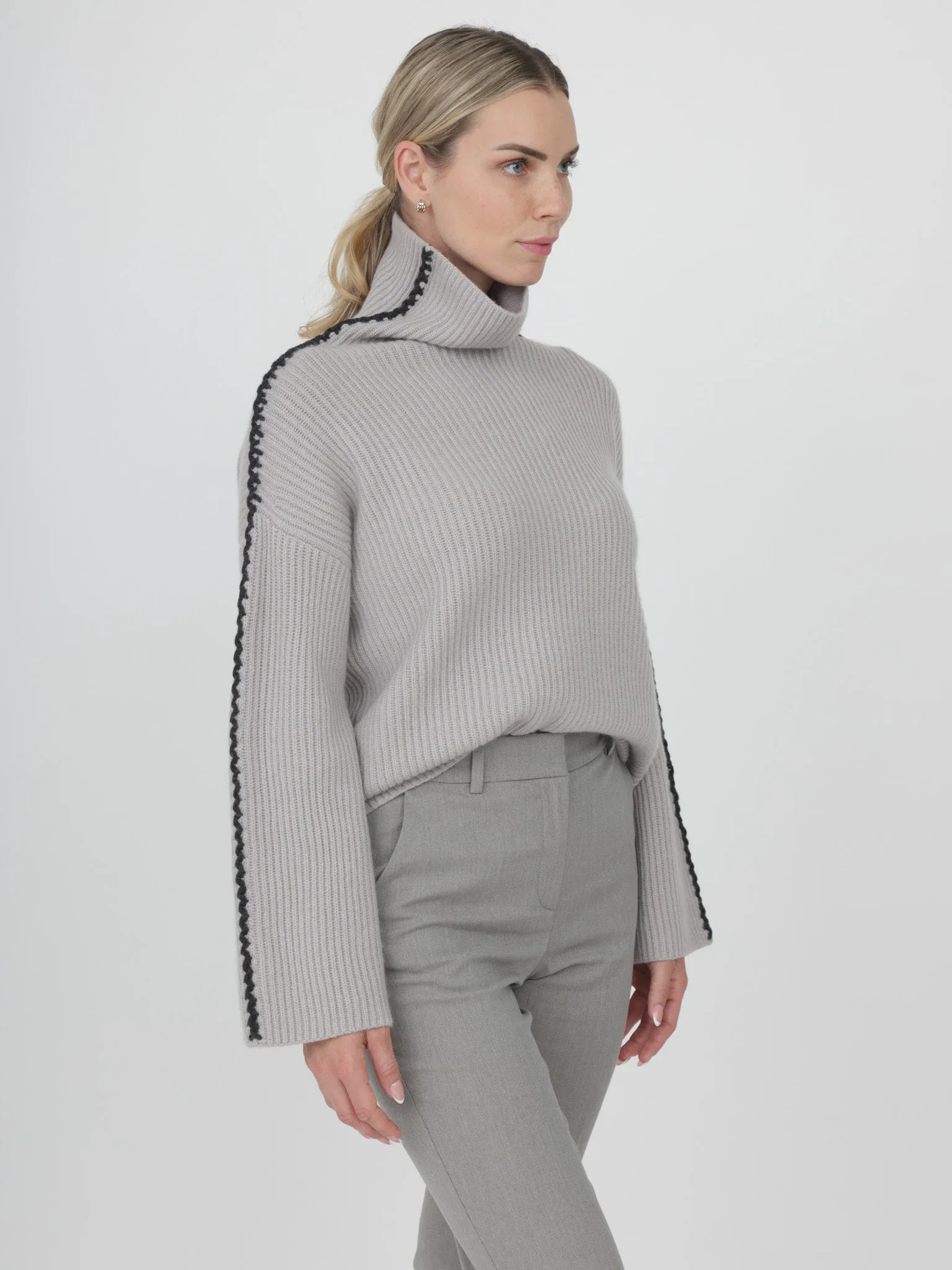 ORTENZIA TURTLENECK